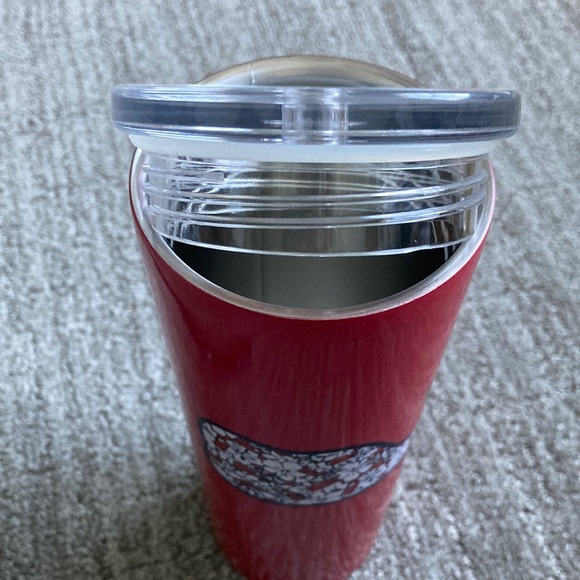 Vineyard Vines Hibiscus Whale Lidded Drinkware - Picture 7 of 10